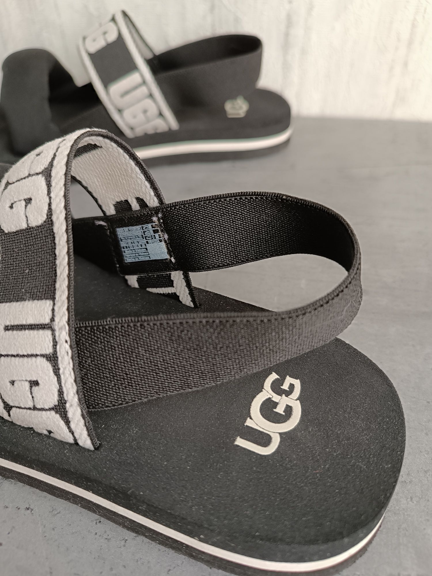 Ugg ( оригінал)Босоніжки дитячі