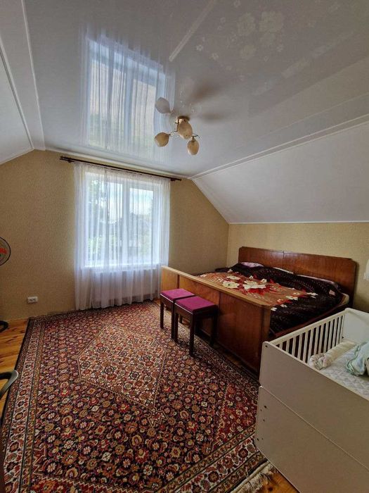 Будинок з власним виходом до озера