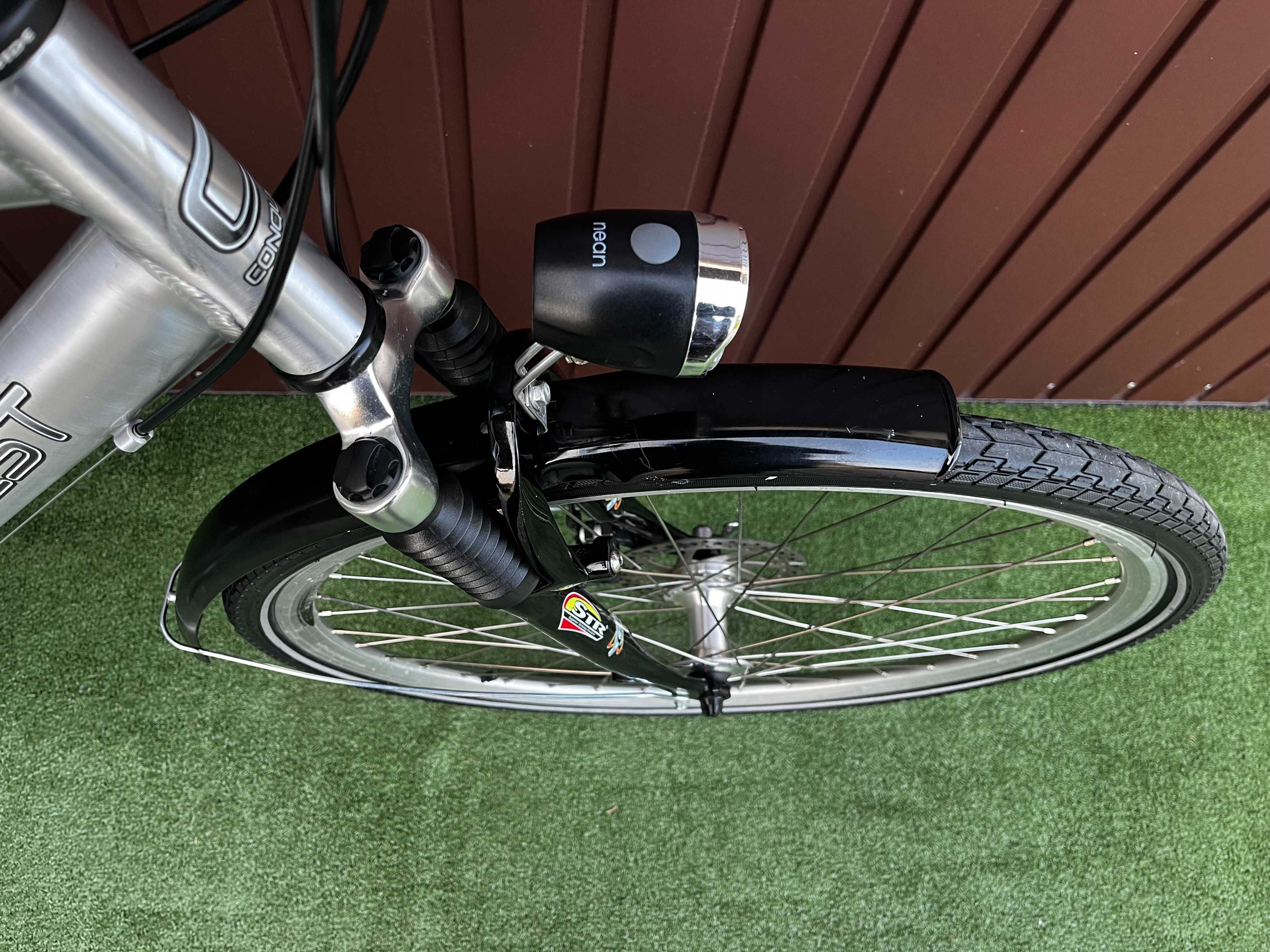 Rower CONQUEST PERFORMANCE/alu./amor./koła 28"