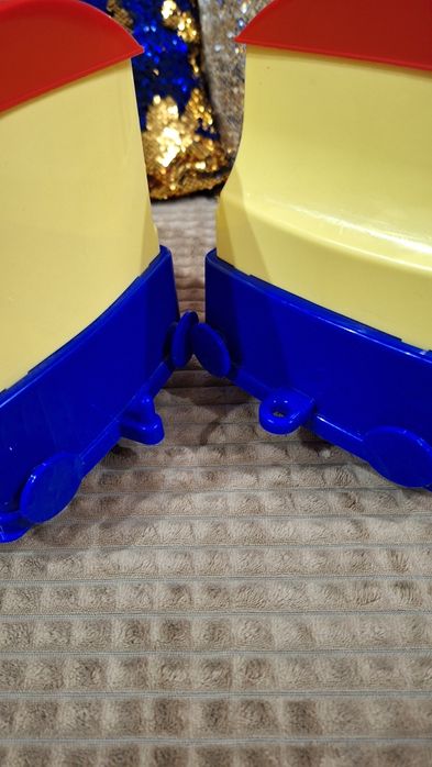 великий потяг із вагоном Юніка