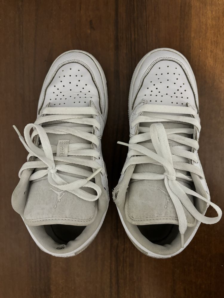 Nike air jordan 1 low