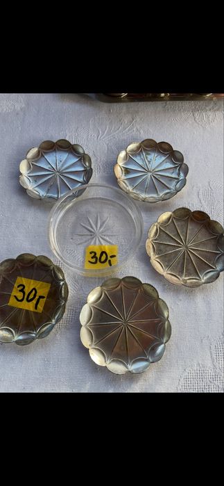 Stare ozdobne podstawki