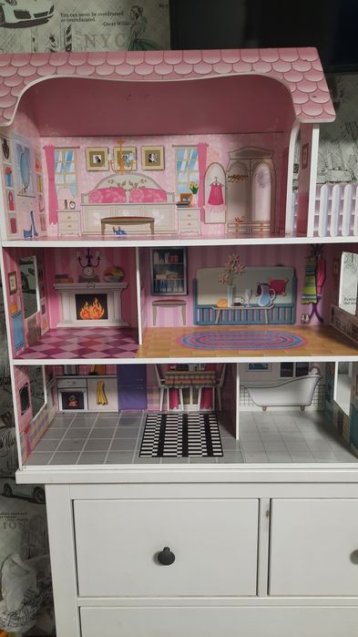 Будинок для ляльки