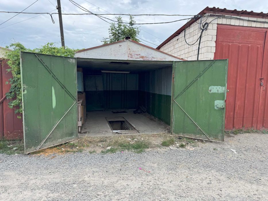 Продам металевий гараж в ГСК-9 (ТВГ-9).