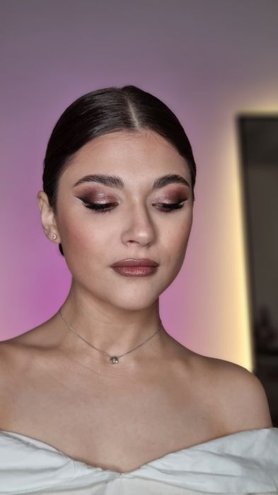 Візажист,макіяж у Полтаві.Стиліст по зачіскам