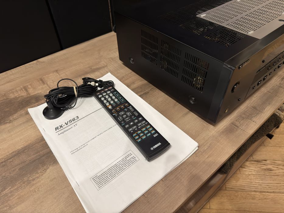 Yamaha RX-V563 Amplituner Kina Domowego 7.1