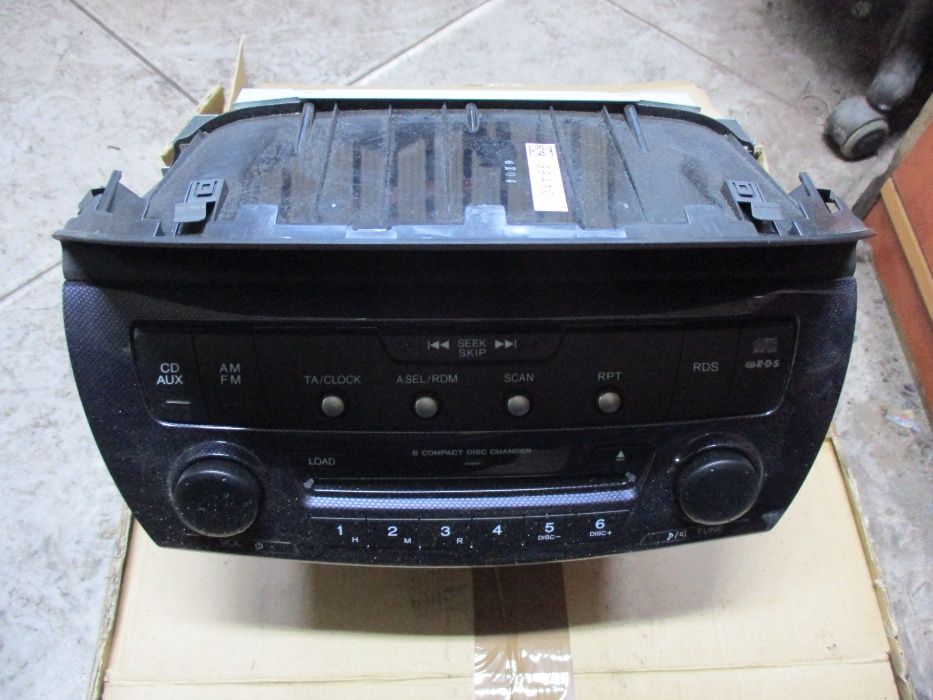 Honda FR-V radio fabryczne