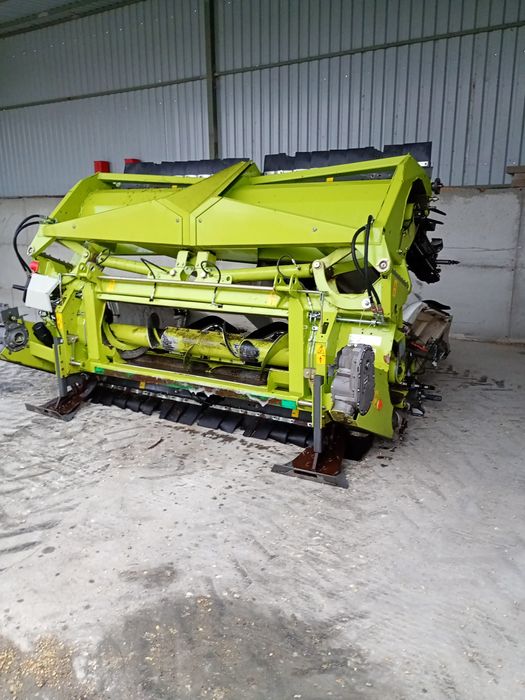 Przystawka do kukurydzy Claas corio 8x75
