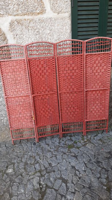 Cortina Móvel, separador de ambientes. Biombo.em madeira