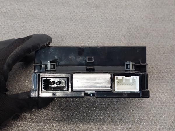 Display / ecrã de informações VOLVO V50 (MW)