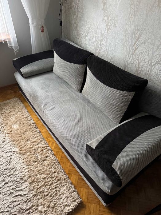Kanapa sofa z funkcją spania i pojemnikiem na pościel