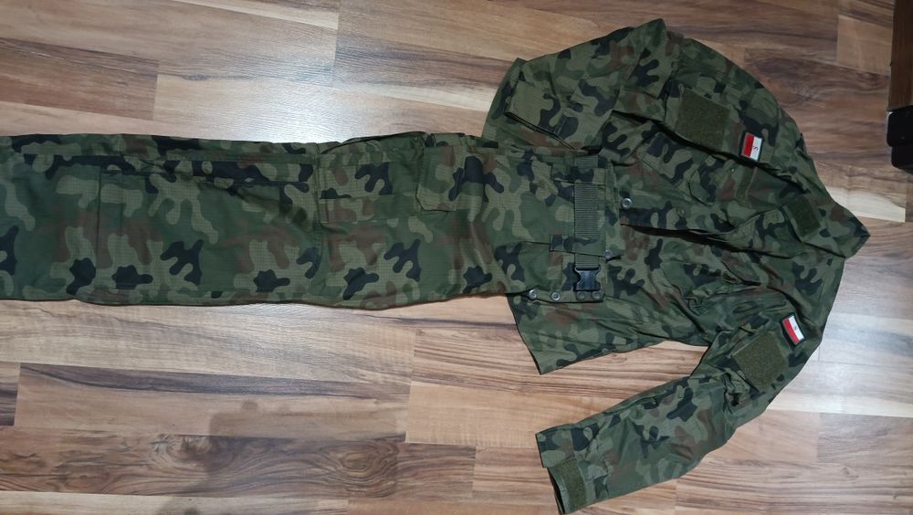 Mundur wojskowy letni wz2010