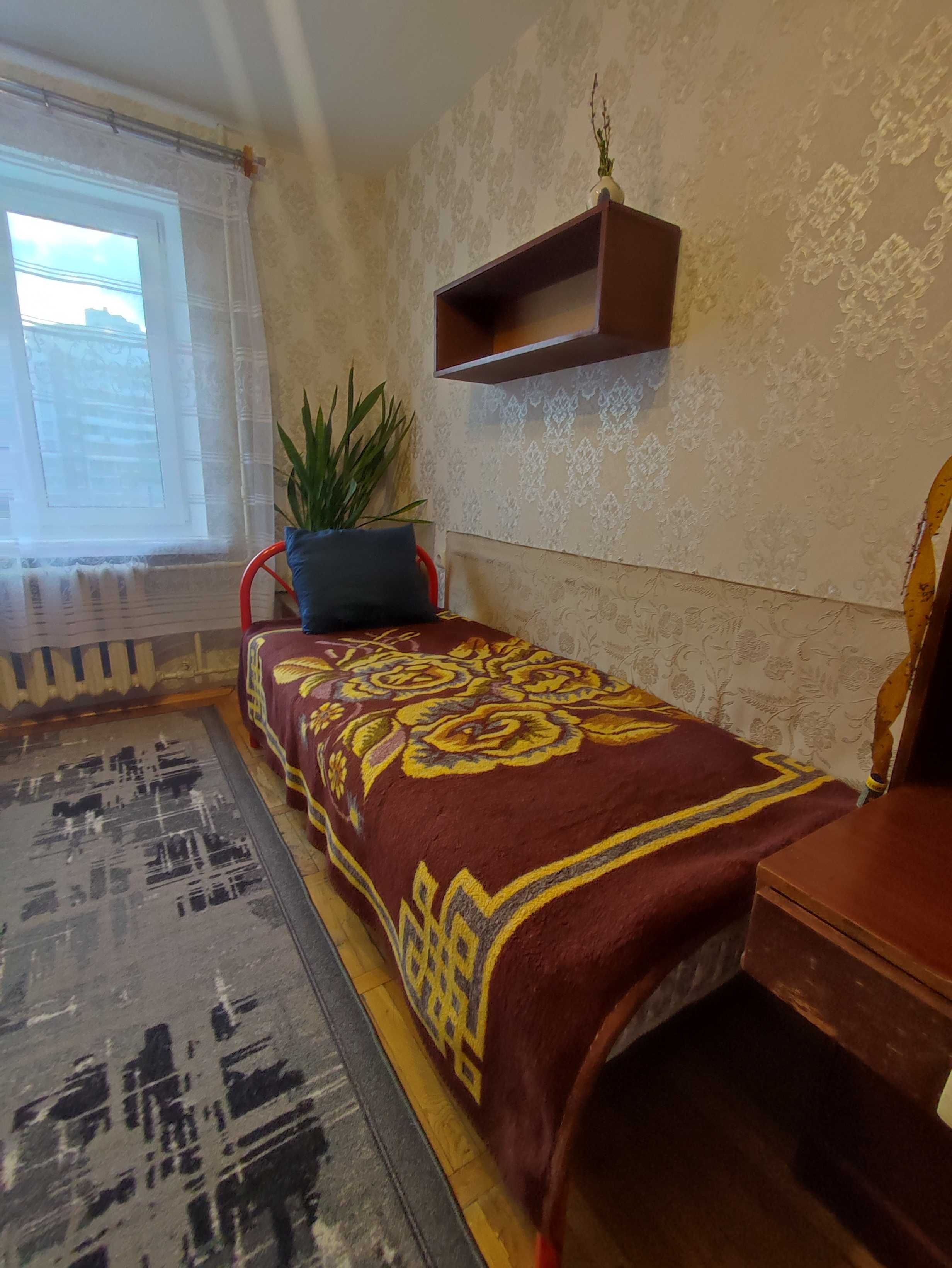 кімната в 3к вул. Саперне Поле 26, Нижній Печерськ, Печерський район