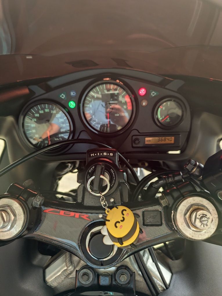 Honda CBR 600f4 (ler anúncio)