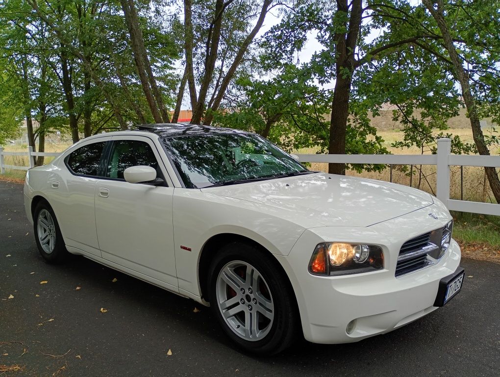 Dodge Charger 5.7 HEMI Zadbane auto Automat