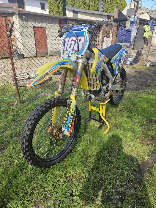 Suzuki RMZ 250 + Kpl Strój