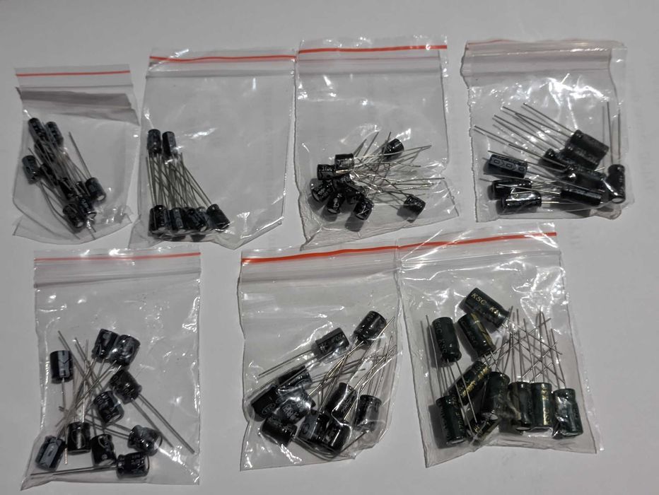 20шт набір конденсаторів 47/68/100/220/330/680/820/1800/2200/3900 uF