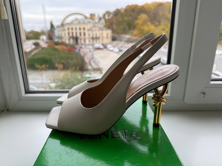 Туфлі Bottega Veneta