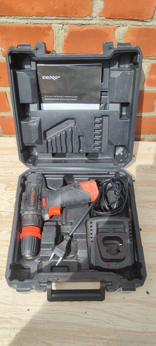 Шуруповерт аккумуляторний Дніпро м