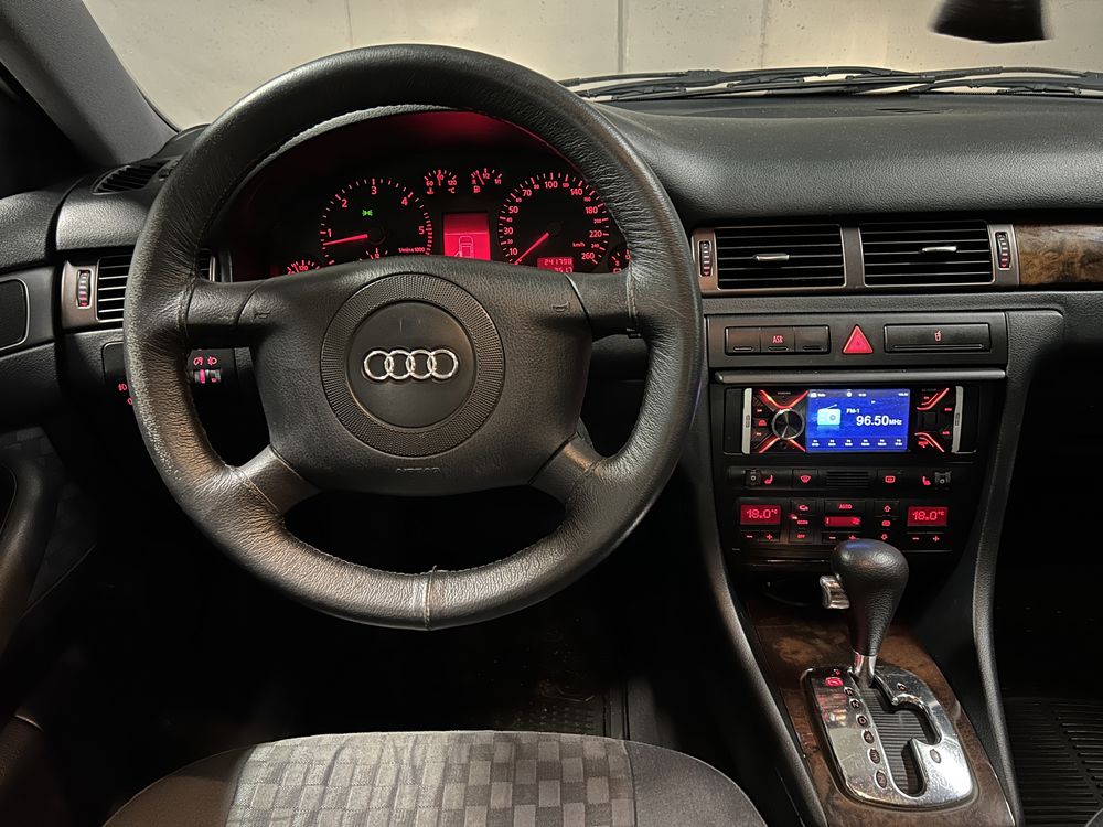 Audi A6 2.4 v6 automat ZF