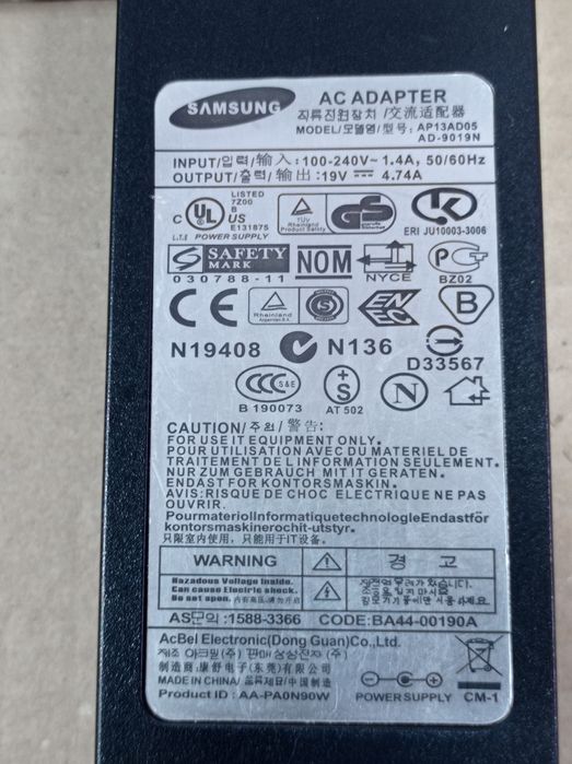Блок питания ноутбука Samsung 19v-4.74A. "AP13AD05"