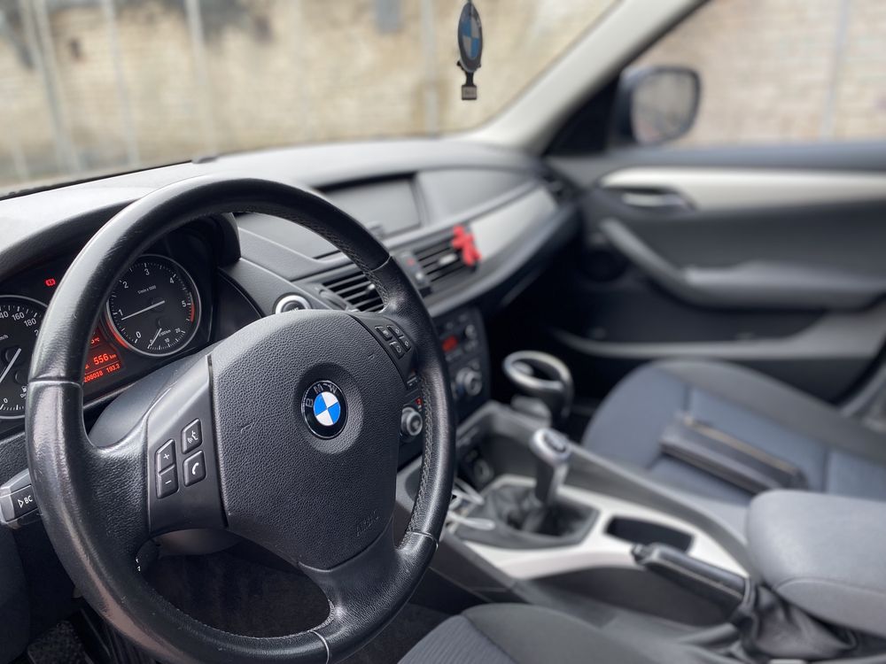 Продам BMW X 1
