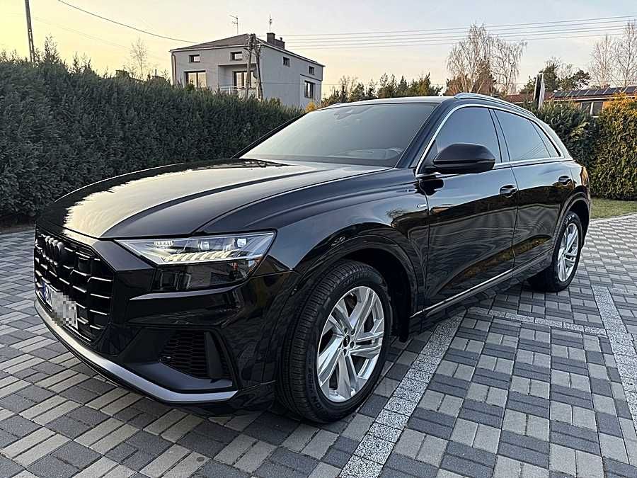 Okazja Audi Q 8 S-line W bardzo dobrym wyposażeniu Head up