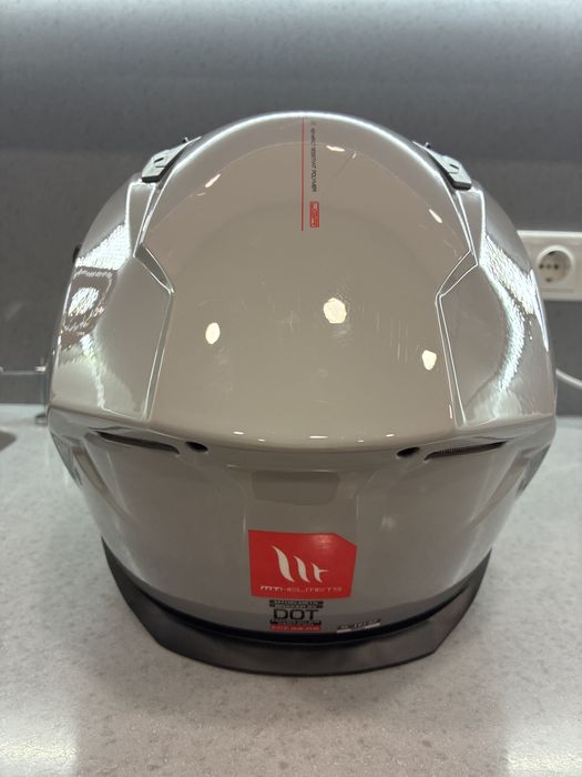 Продам шлем MT helmets braker sv