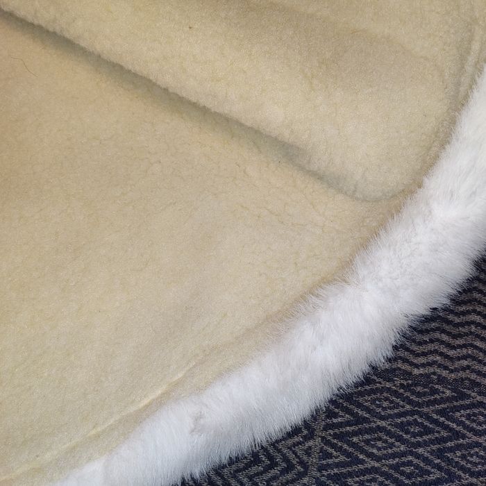 Жилетка з овчини нова