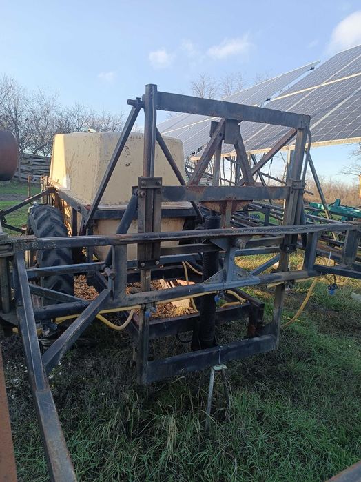 Оприскувач ОП  2000