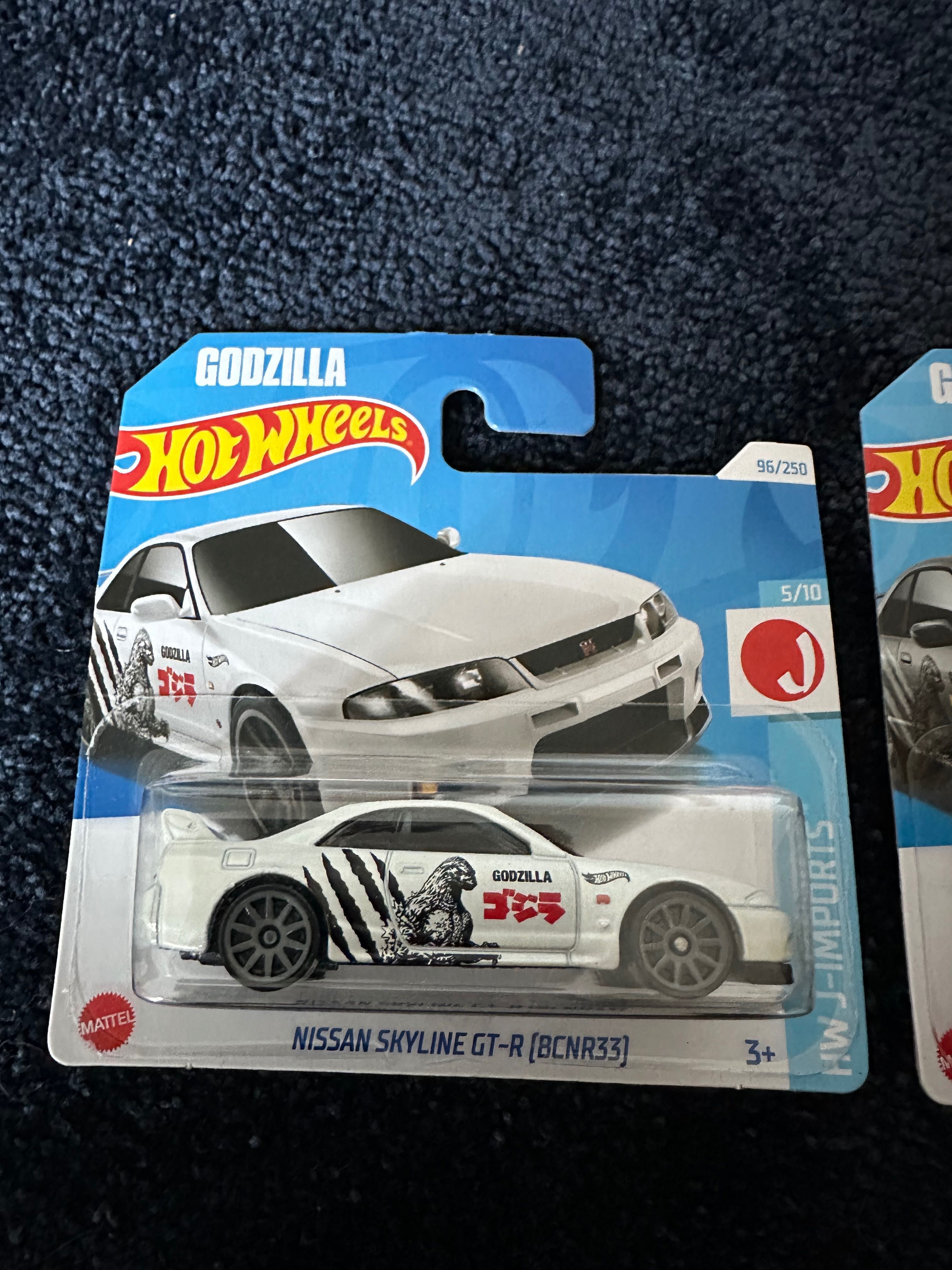 hot wheels zestaw 2 sztuki nissan skyline r33 godzilla