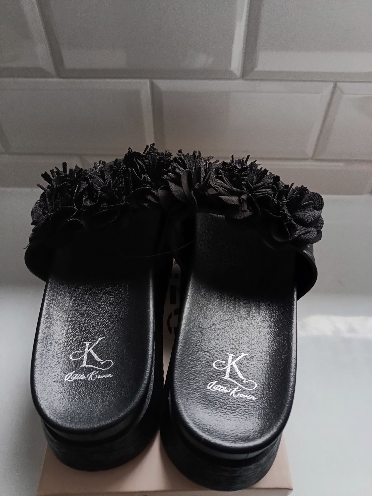 Klapki laczki damskie