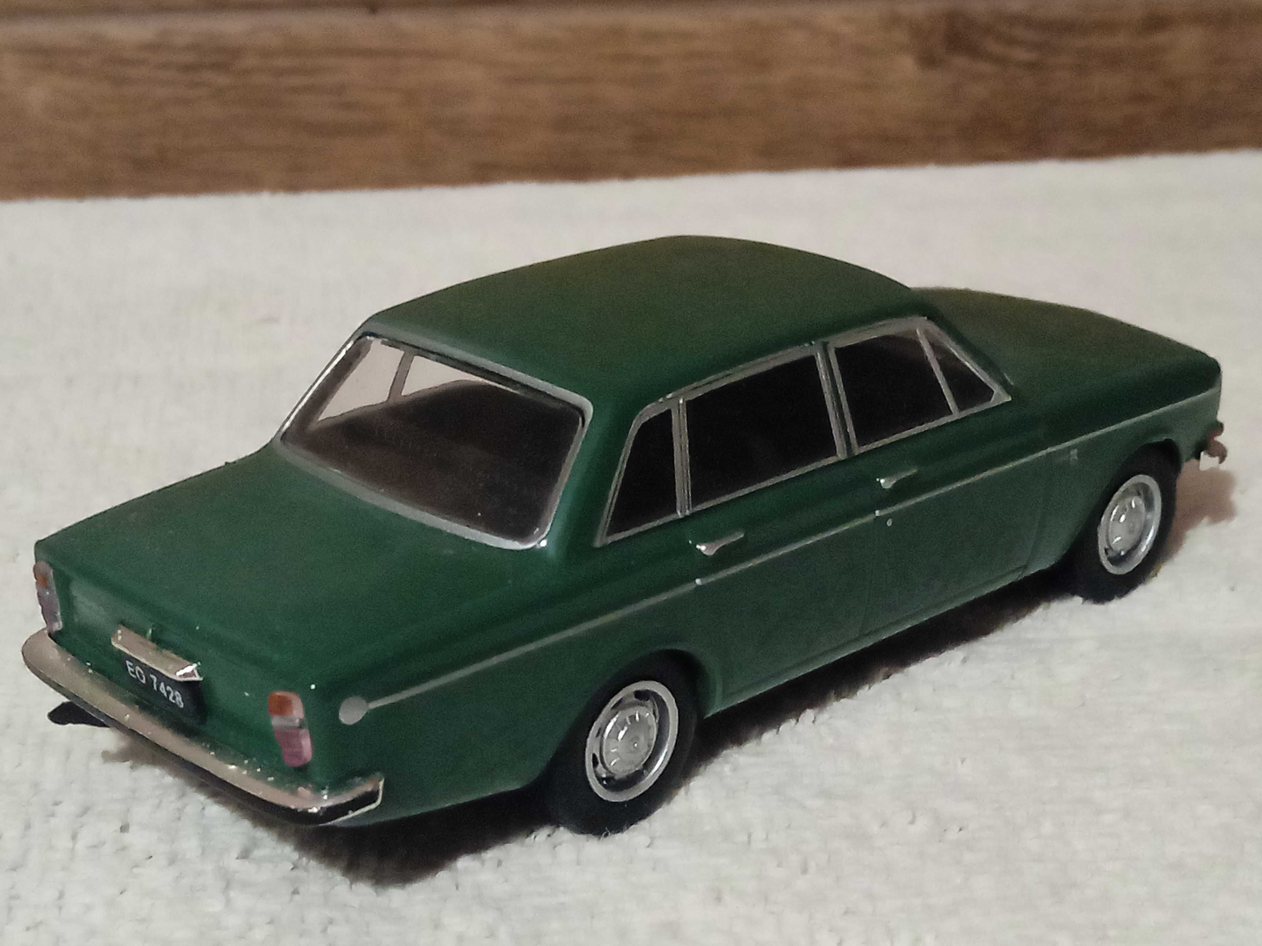 model Volvo 144 Kultowe auta PRL 1/43