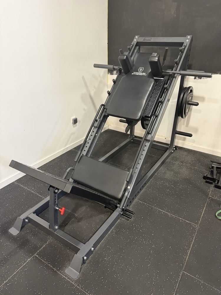Leg Press / Hack Squat