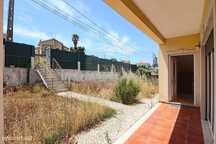 Moradia T4 para venda