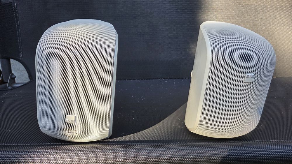 Kolumny bowers & wilkins M-1