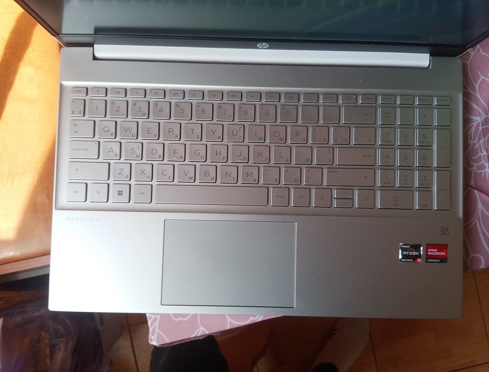 Ноутбук HP Pavilion 15-eh1135ua 9H8N2EA Silver