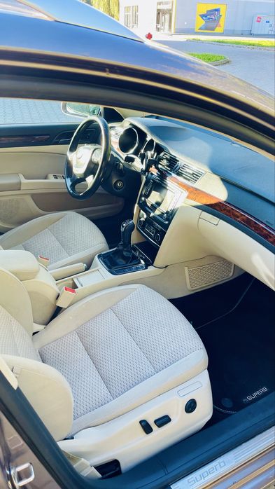 Skoda superb 2.0 parktronic el. Bagaznik hak