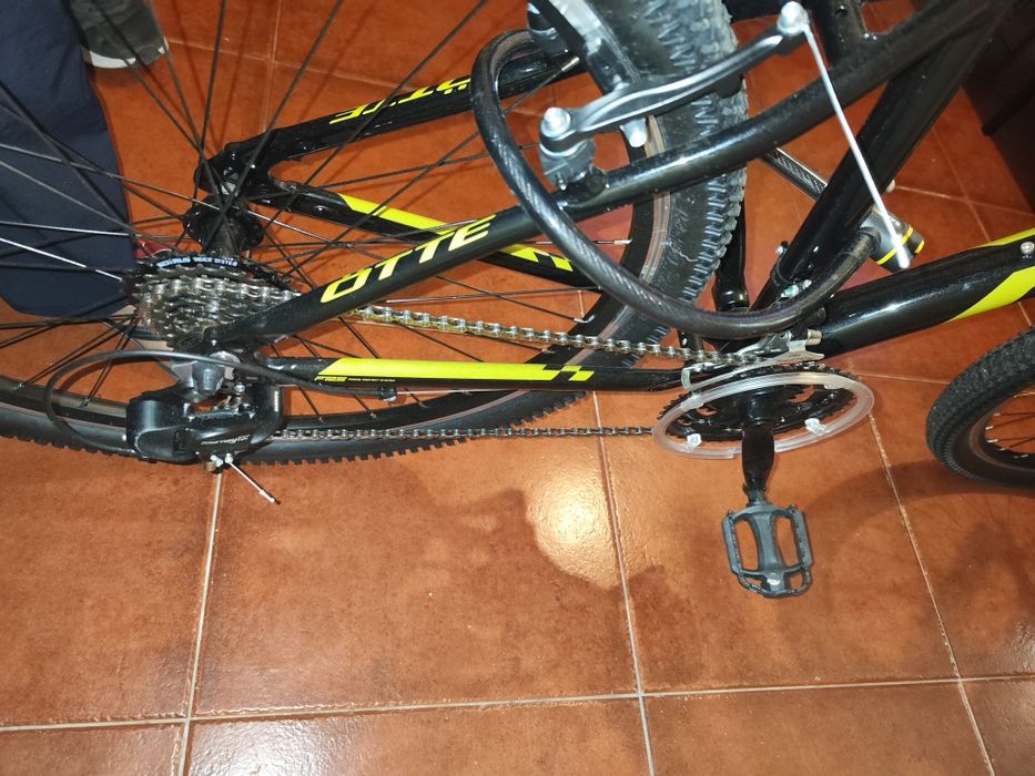 OTTE Kosmo 27.5' Mountain Bike (M - Black / Yellow)