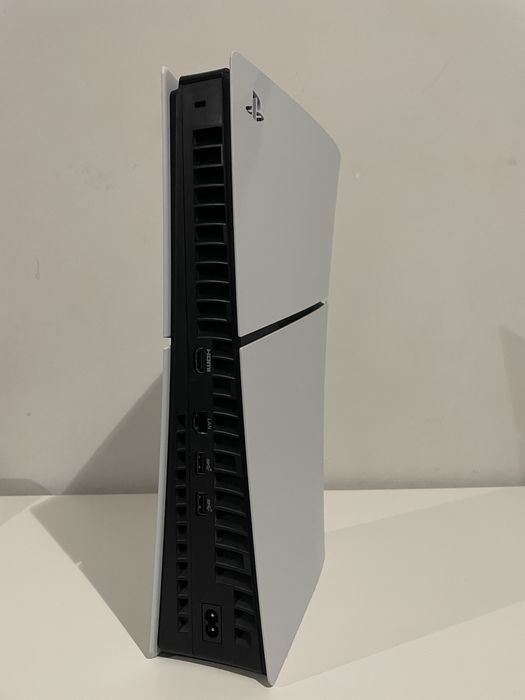 PS5 Slim digital 1TB