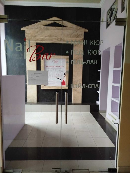 СДАМ! ИСТОРИЧЕСКИЙ ЦЕНТР. Фасадный офис в  Бизнес Центре.