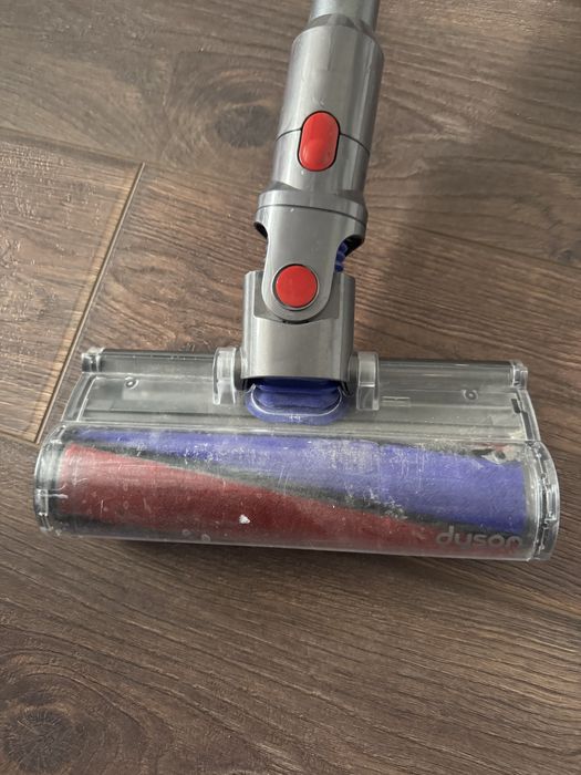 Продам пылесос dyson v15