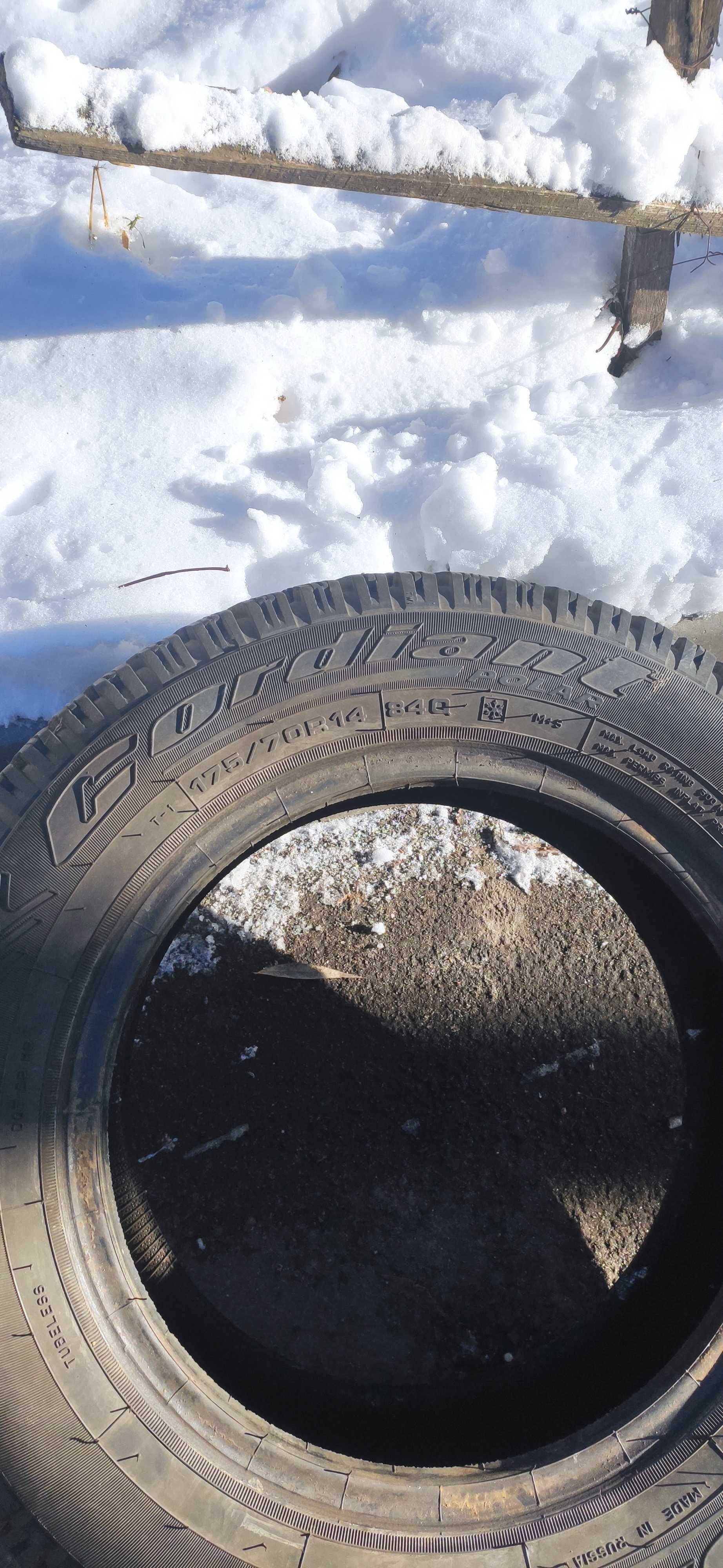 Продам автомобільні шини Cordiant 175 /70 R14 зимні  а також дискі