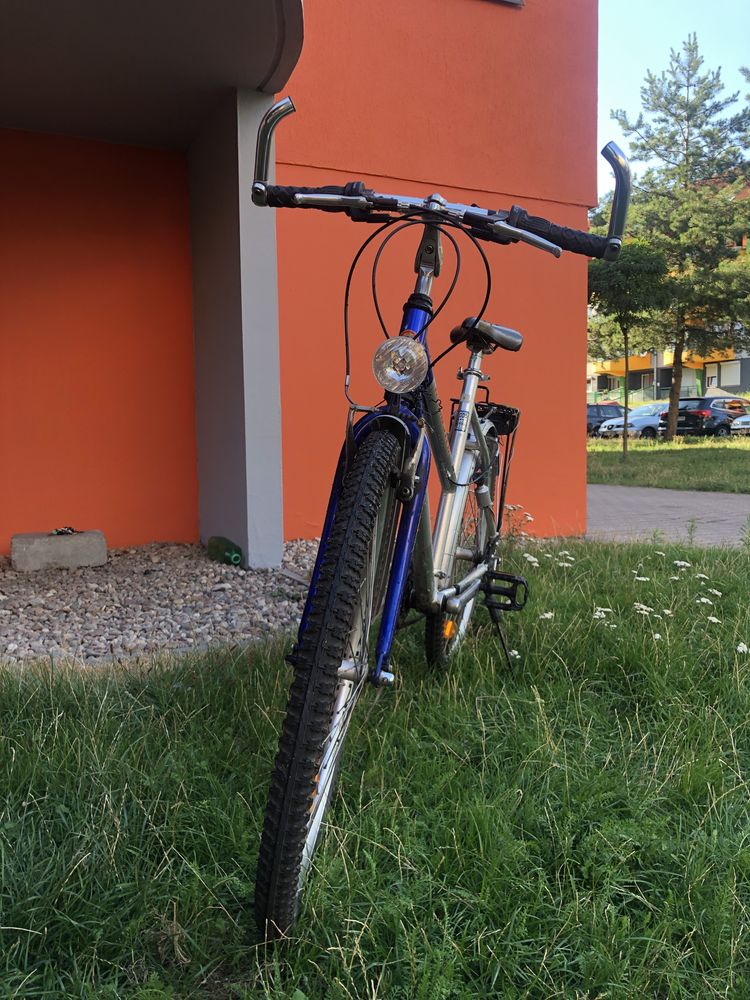 Rower górski MTB srebrny z bagażnikiem. Bardzo dobry stan