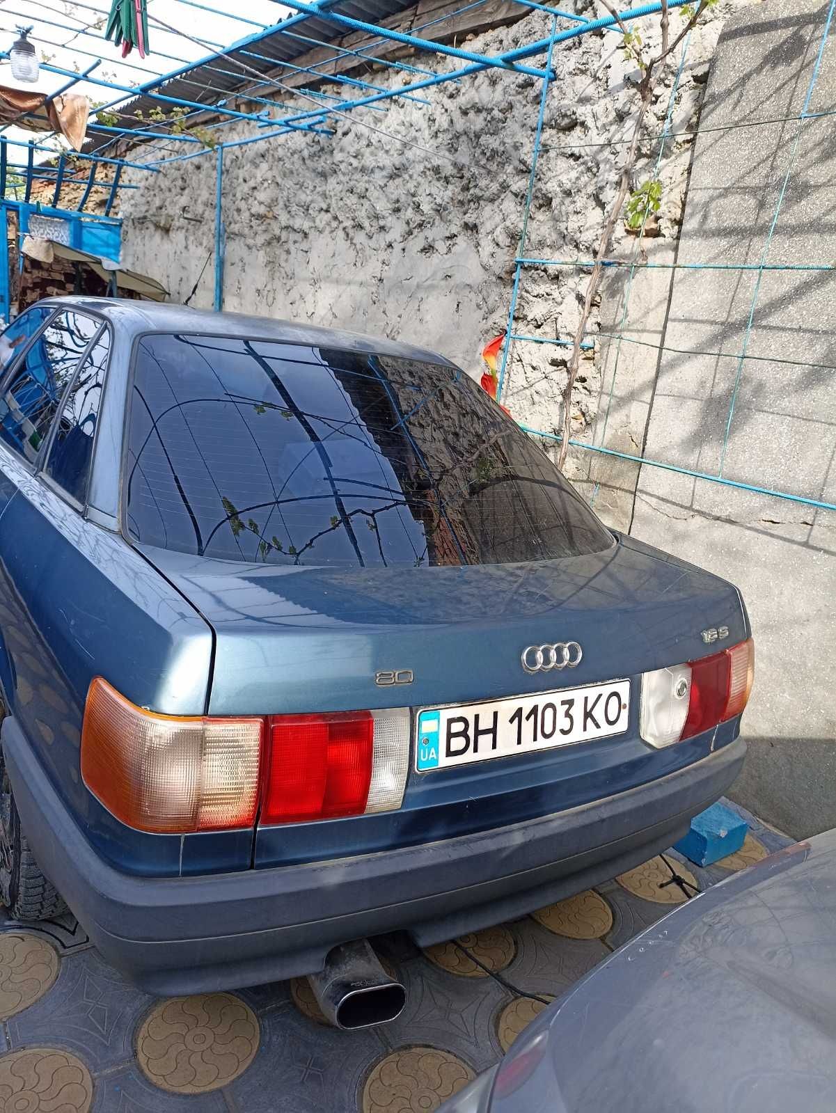 Продам Audi 80 1989