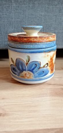 Garnuszek ceramiczny ręcznie zdobiony