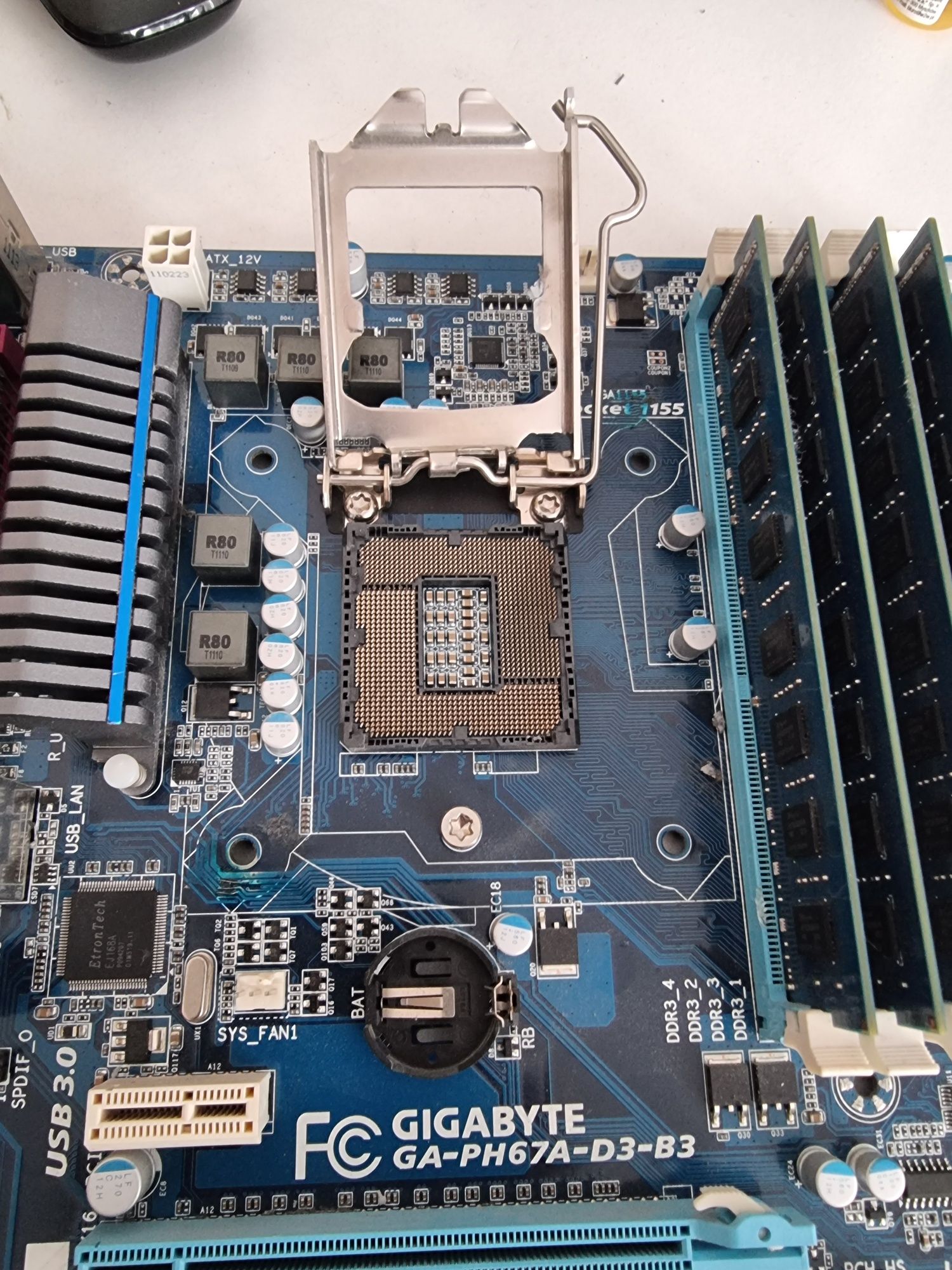 Płyta główna(Gigabyte PH67A-D3B3)+Procesor (i7 2600)+RAM 16gbDDR3
