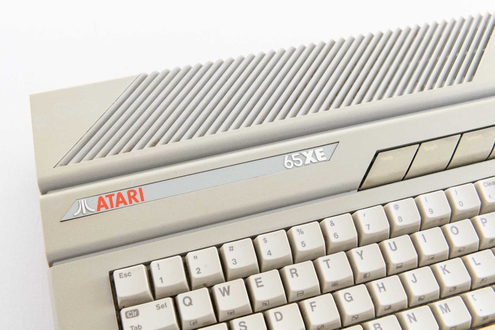 Komputer ATARI 65XE z zasilaczem