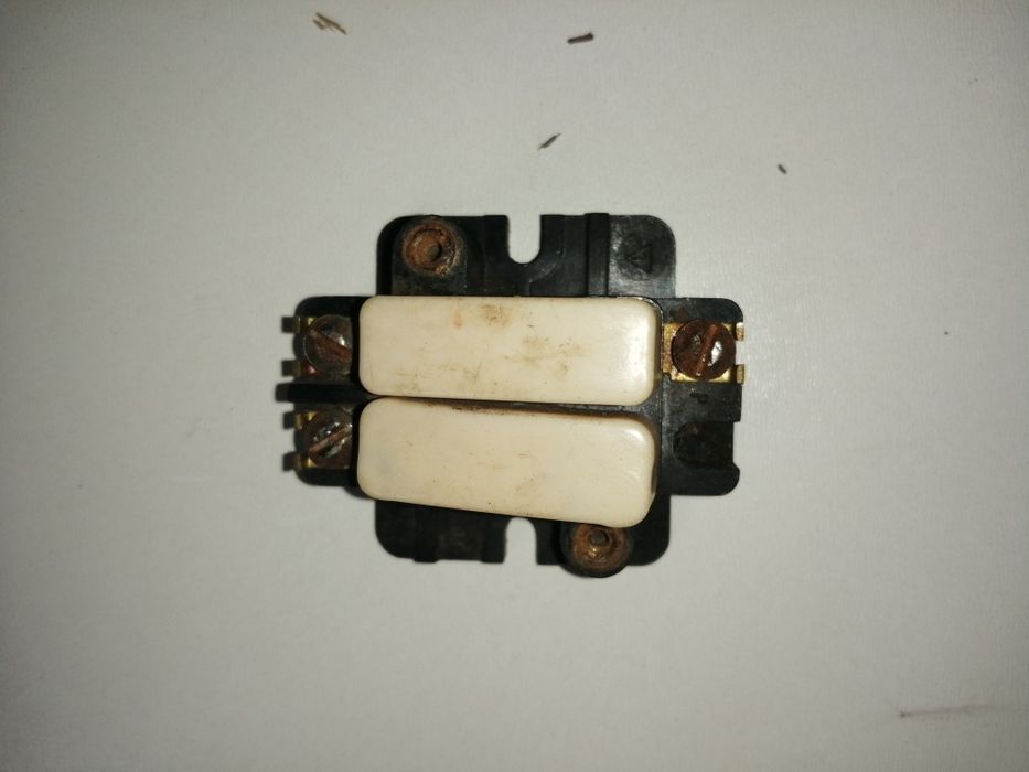 Stary przełączniki elektryczne 60 zł całość