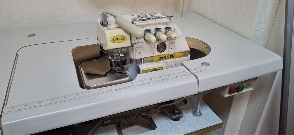 ТЕРМІНОВО!!! Продам швейне обладнання